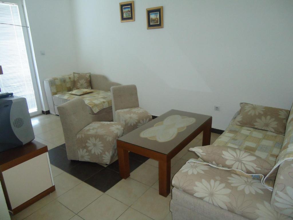 Apartments Elizabet Стар Дойран Стая снимка