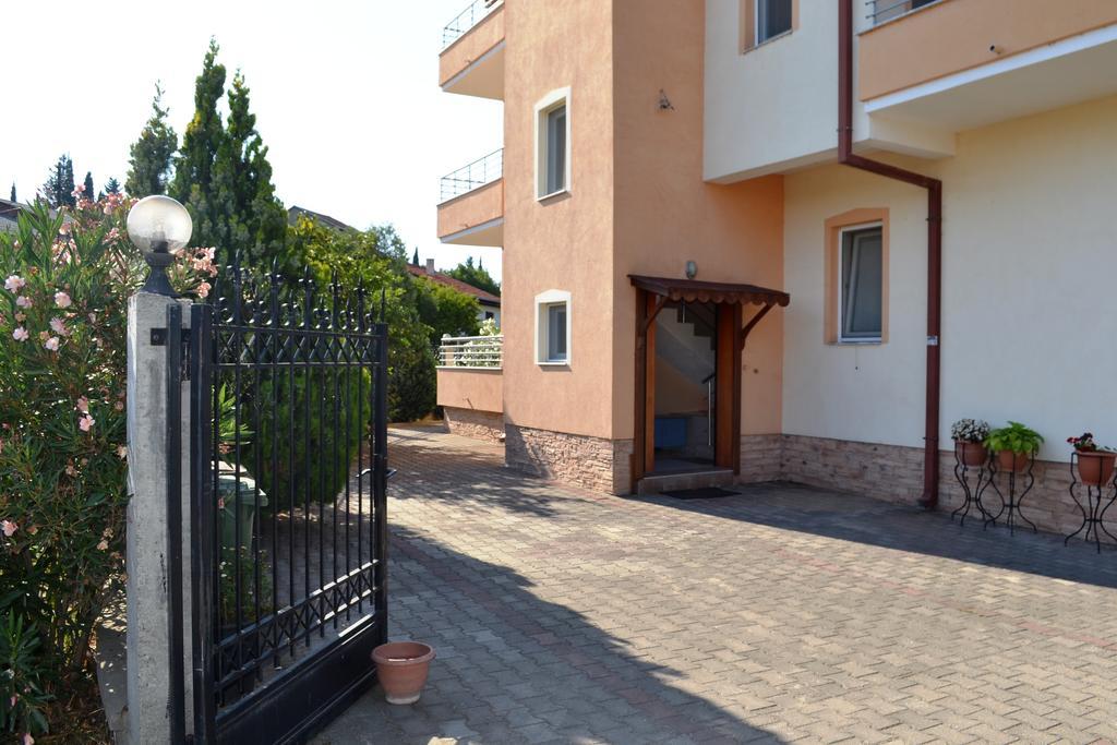 Apartments Elizabet Стар Дойран Екстериор снимка